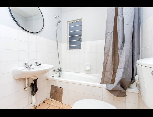 1 BEDROOM APARTMENT TO LET IN RADIOKOP